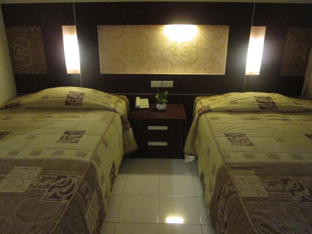 Hotel Wisanti Джок'якарта Екстер'єр фото