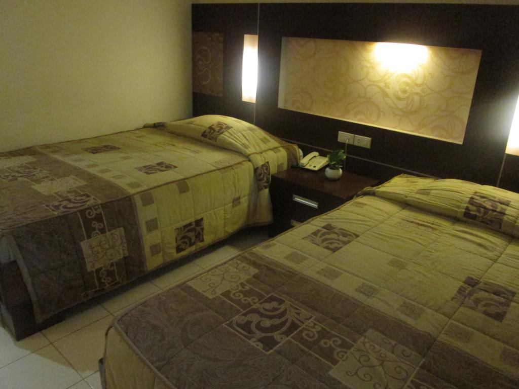 Hotel Wisanti Джок'якарта Екстер'єр фото