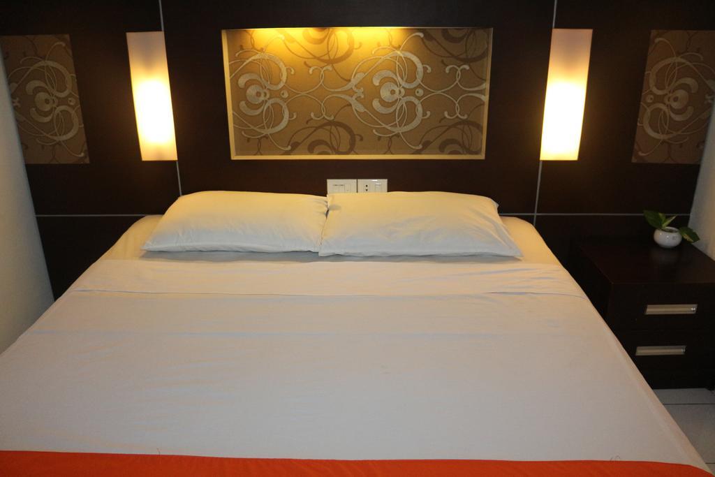 Hotel Wisanti Джок'якарта Екстер'єр фото
